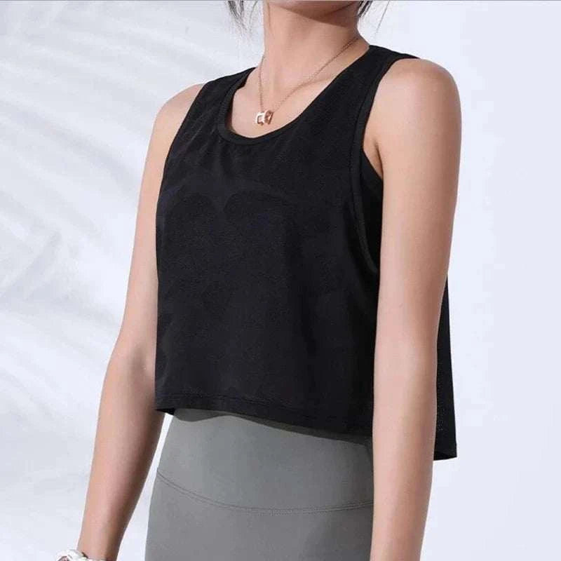 women fitness crop top