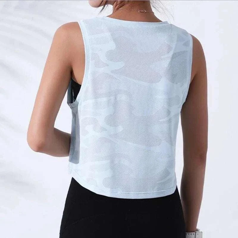 women fitness crop top