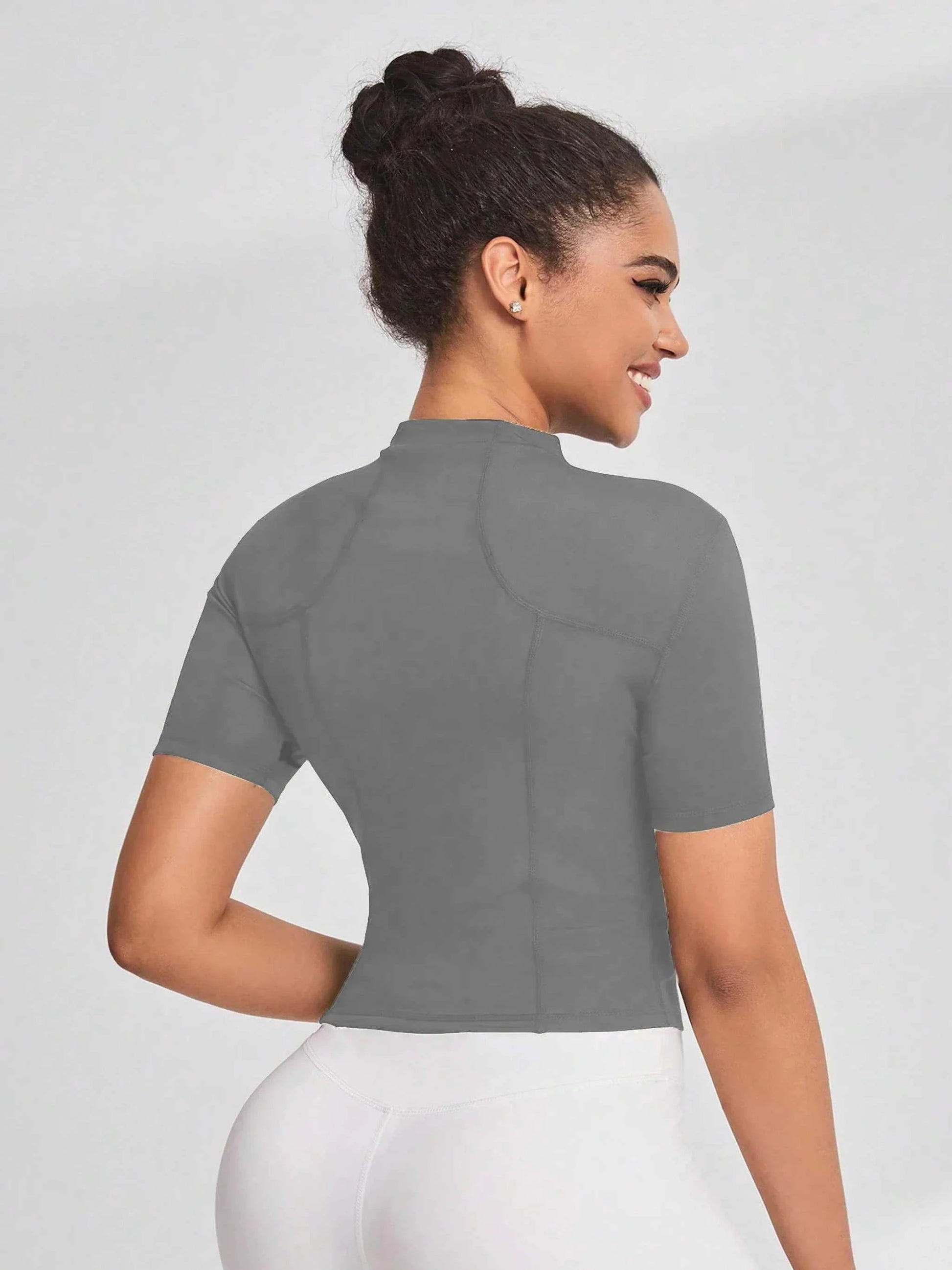 Fitness girl cycling yoga suit top