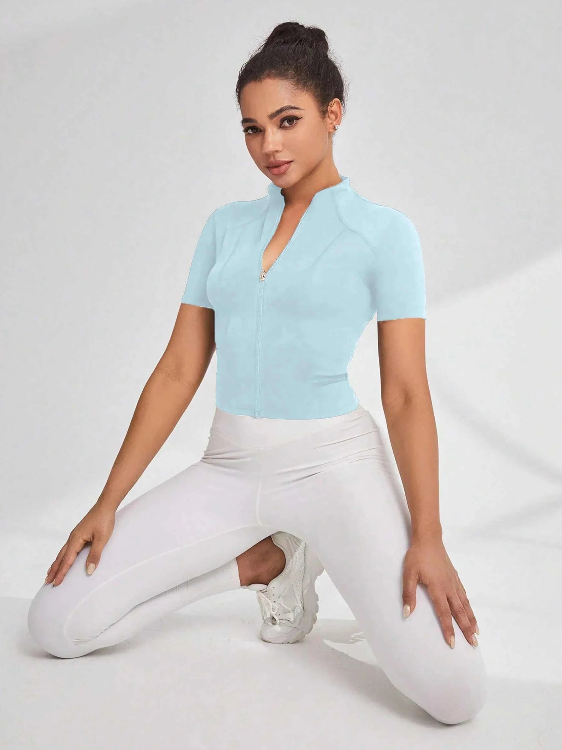 Fitness girl cycling yoga suit top